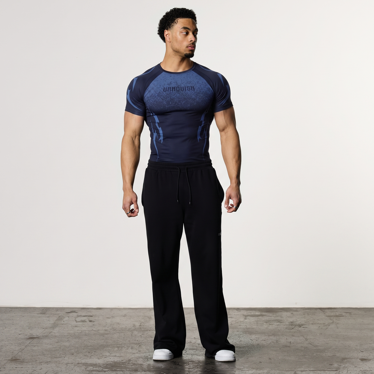 TRIBAL COMPRESSION NAVY SHORT SLEEVE T SHIRT