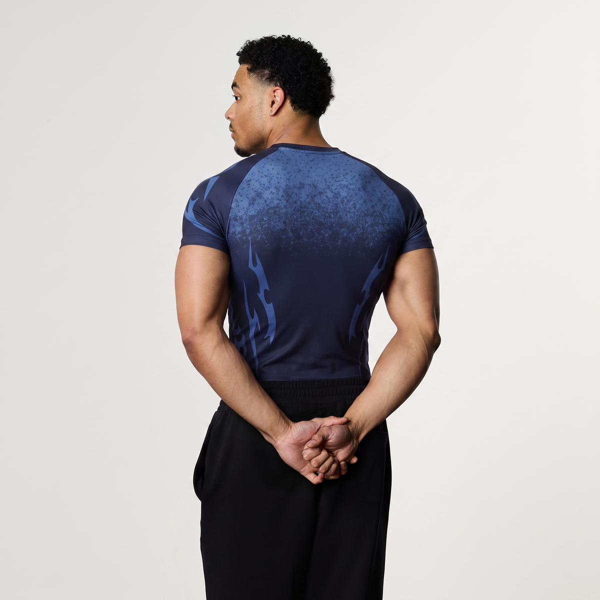 TRIBAL COMPRESSION NAVY SHORT SLEEVE T SHIRT