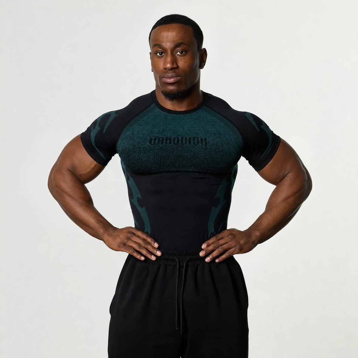TRIBAL COMPRESSION GREEN SHORT SLEEVE T SHIRT ( Black )