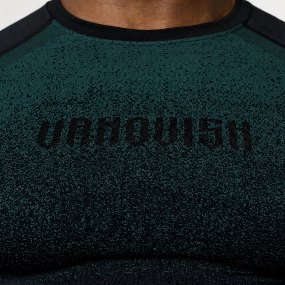 TRIBAL COMPRESSION GREEN SHORT SLEEVE T SHIRT ( Black )