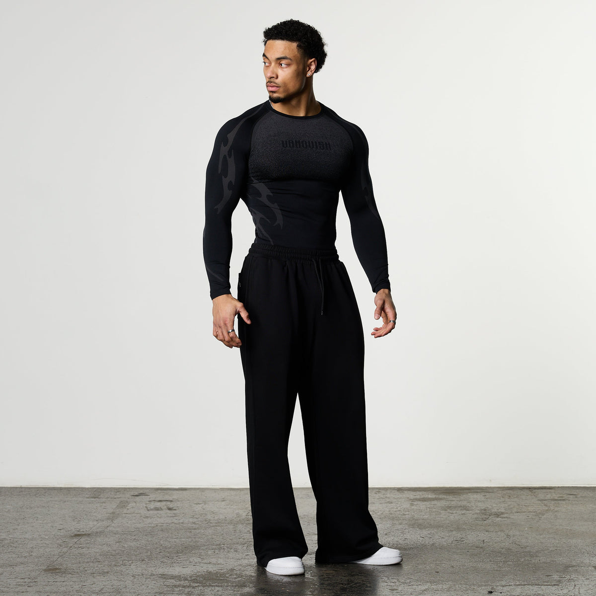 TRIBAL COMPRESSION BLACK LONG SLEEVE T SHIRT - 5