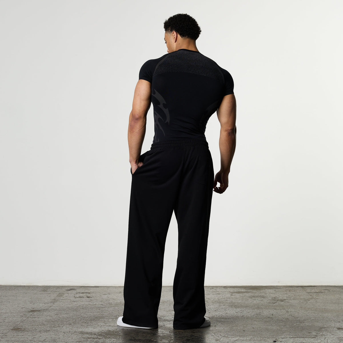 TRIBAL COMPRESSION BLACK SHORT SLEEVE T SHIRT - 7